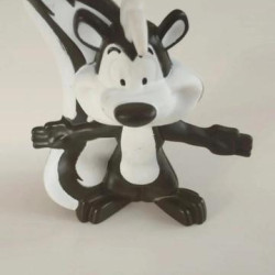 figurine pepe le putois mcdonald