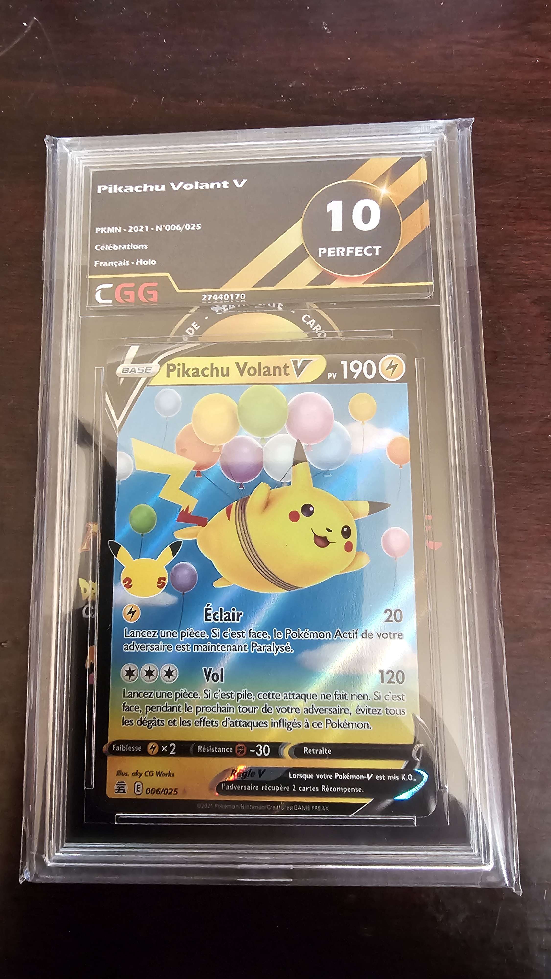 pikachu Volant V 25 ans Gradées CGG 10 perfect