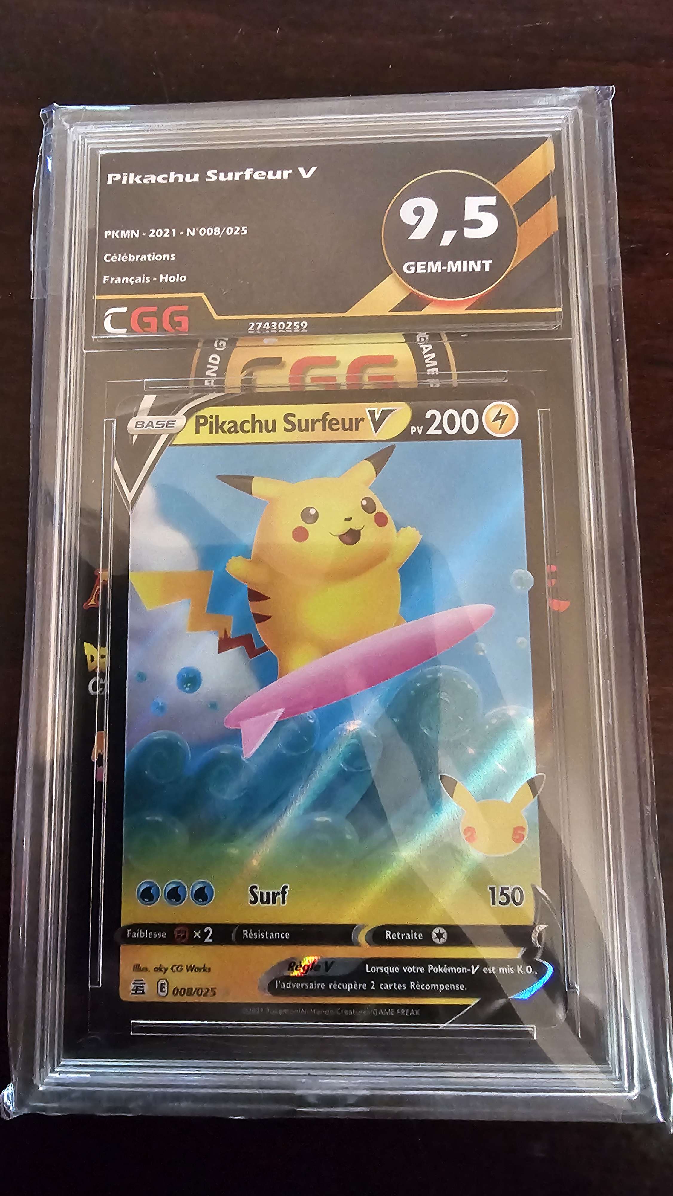 Pikachu Surfeur V Gradée CGG 9.5