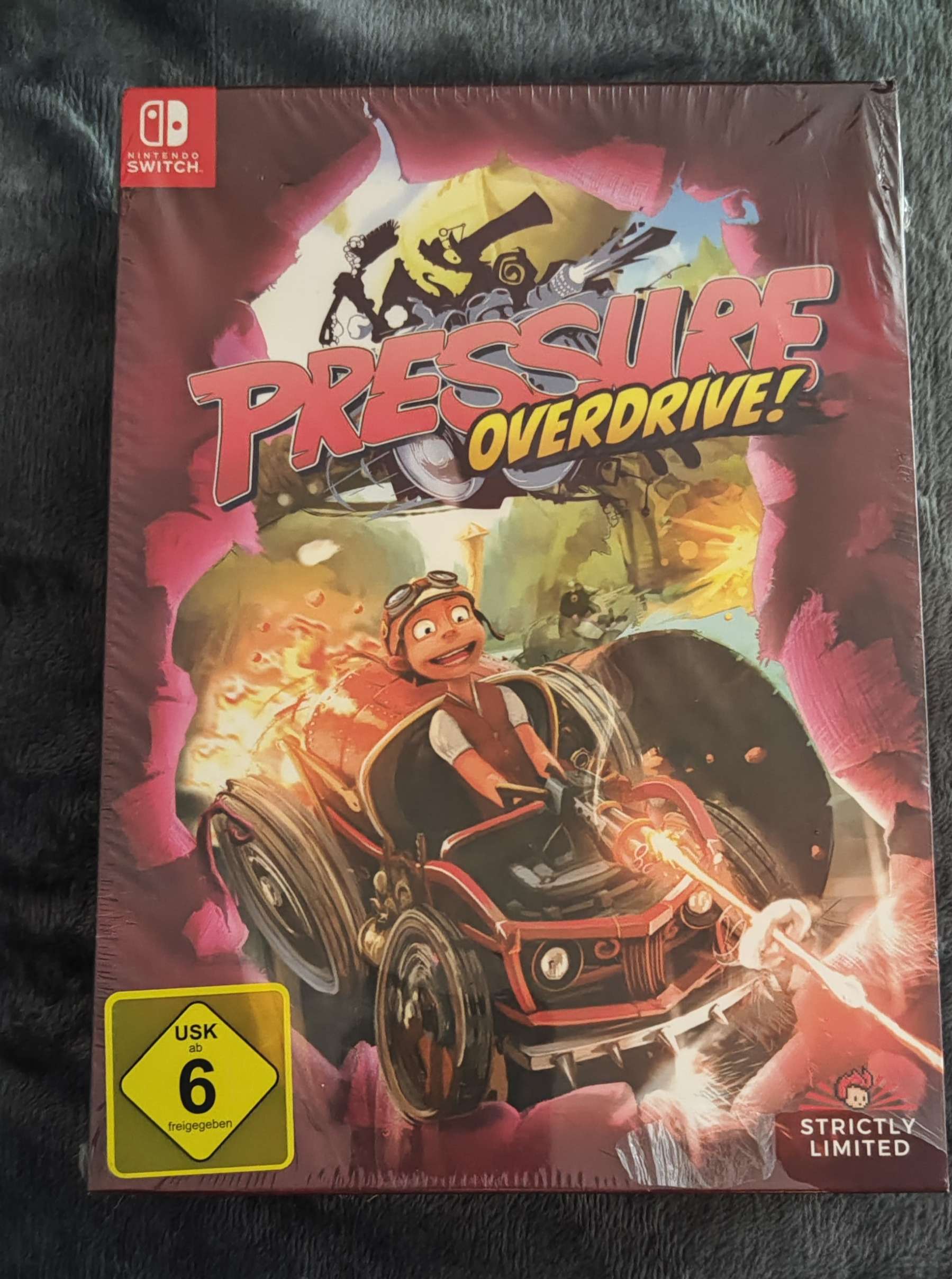 Coffret collector Neuf jeu switch Pressure overdrive strictly limited