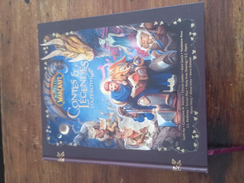 World of Warcraft : Contes et légendes d'Azeroth Relié – Illustré, 25 août 2021 de Christie Golden (Auteur), Madeleine Roux (Auteur), Collectif (Auteur)