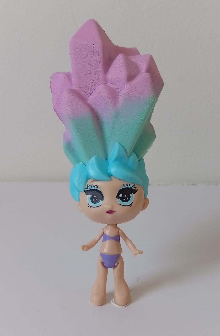 Skyrocket Blume Surprise Doll - Série 1 - Poupée Krystal