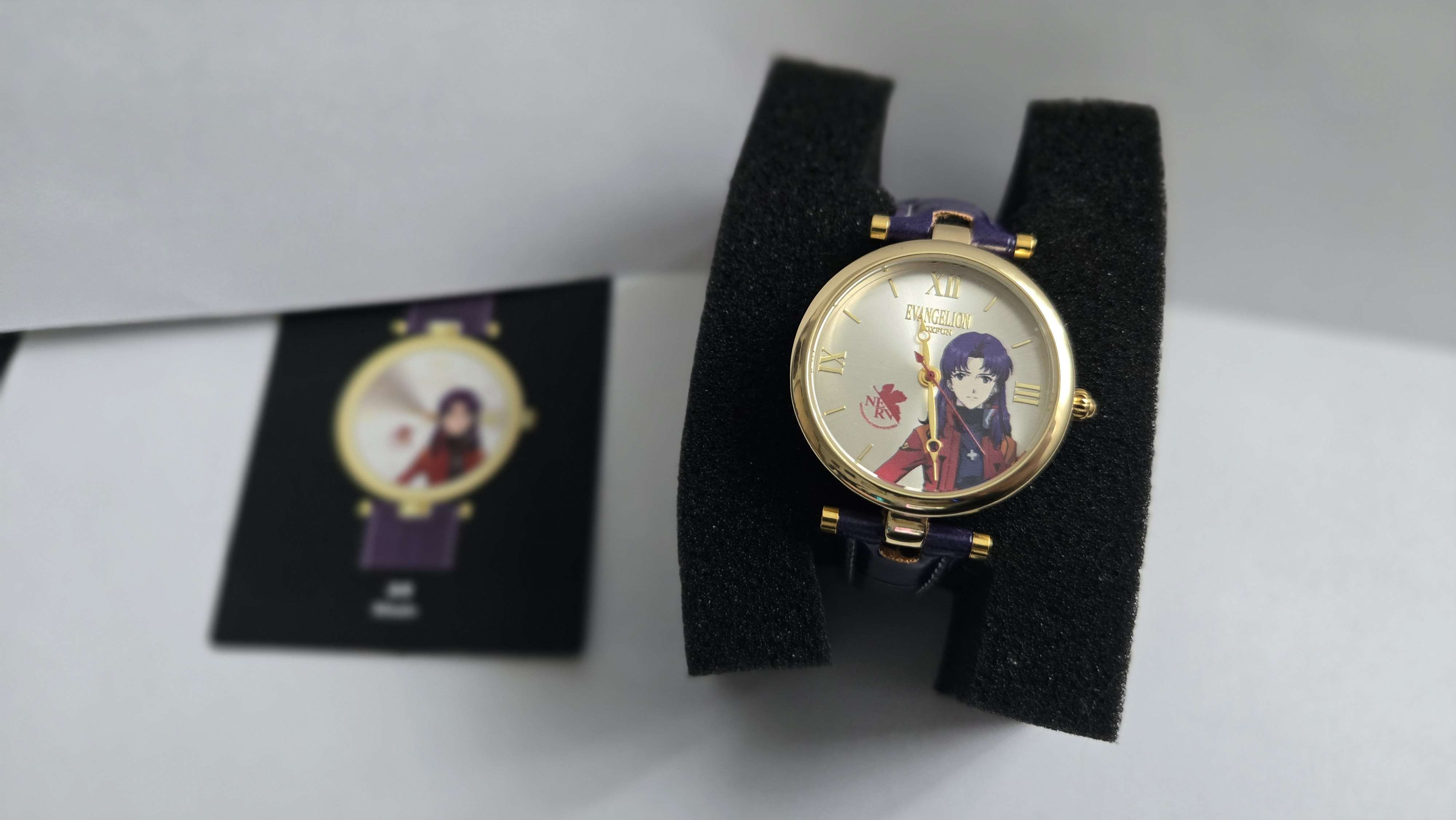 Montre evangelion (style: Misato Katsuragi)