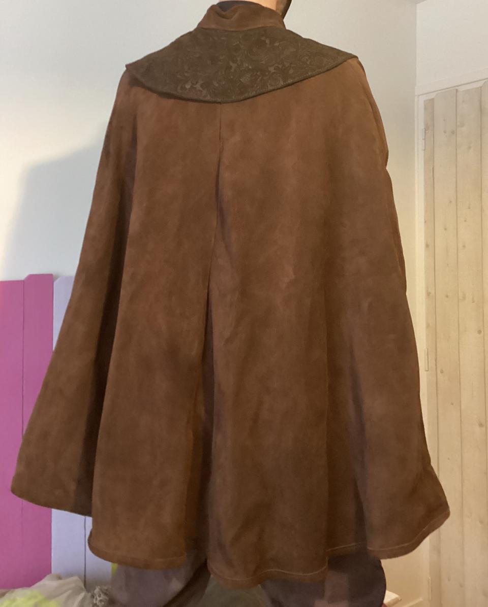 Cape costume mousquetaire cuir marron Rawblade