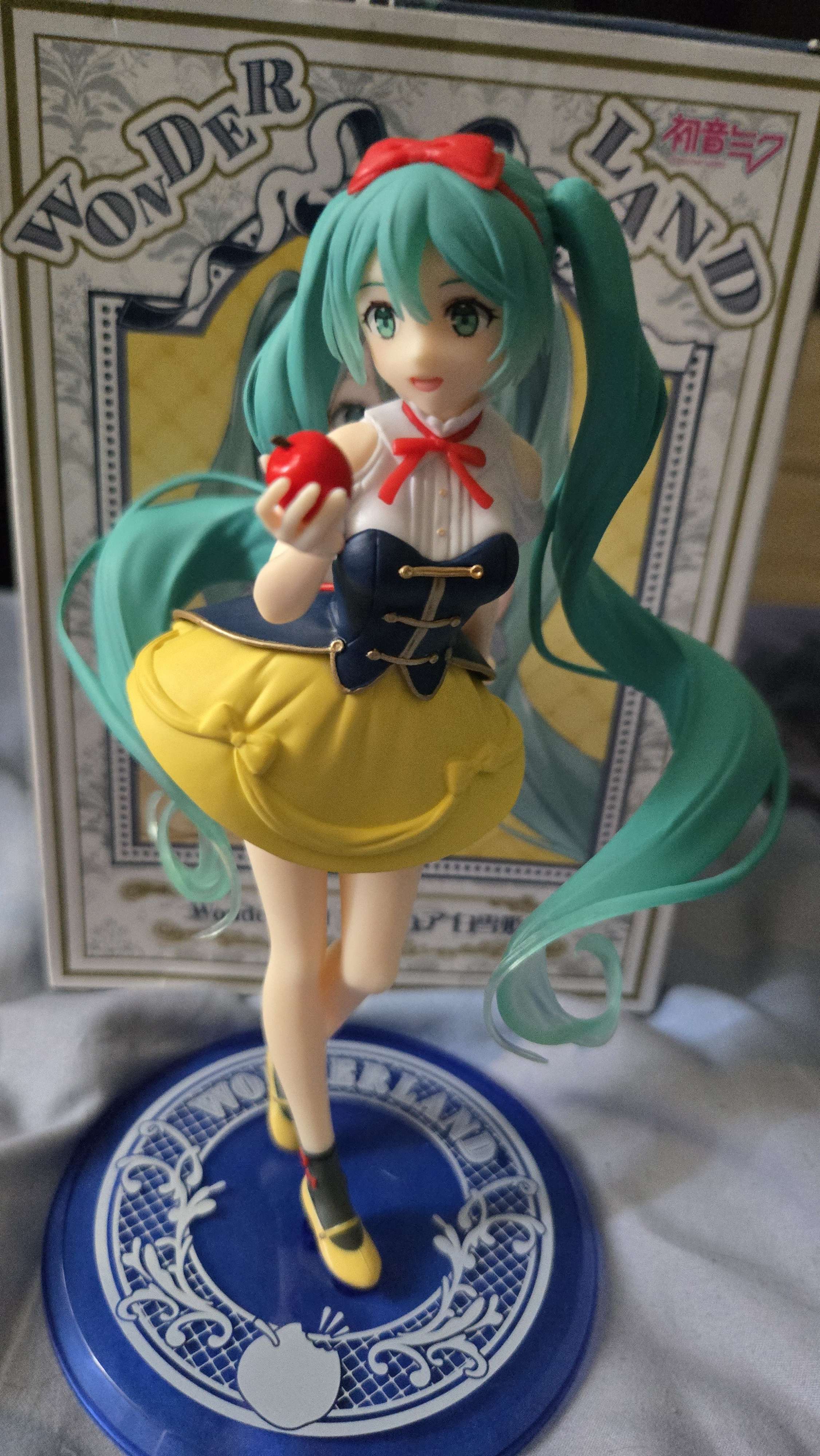 Vocaloid - Hatsune Miku Wonderland blanche neige